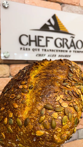 Sourdough de Abóbora & Páprica com Provolone Defumado. 550g 730g